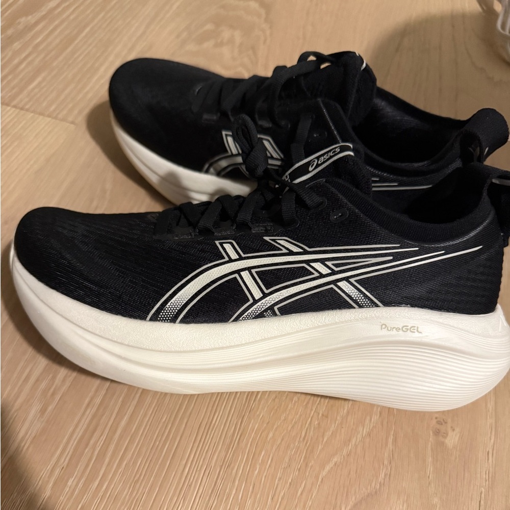 ASICS Gel-Nimbus 27 BRAND NEW!